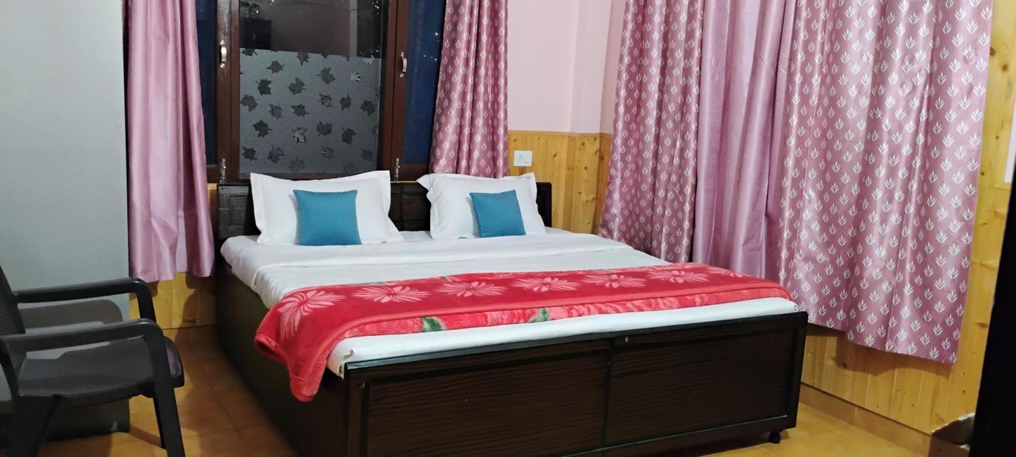Thakur Homes- Couple And Family Friendly Homestay 심라 외부 사진
