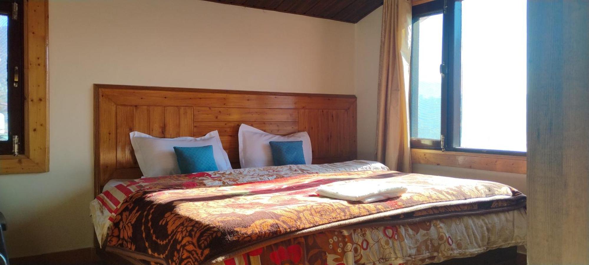 Thakur Homes- Couple And Family Friendly Homestay 심라 외부 사진